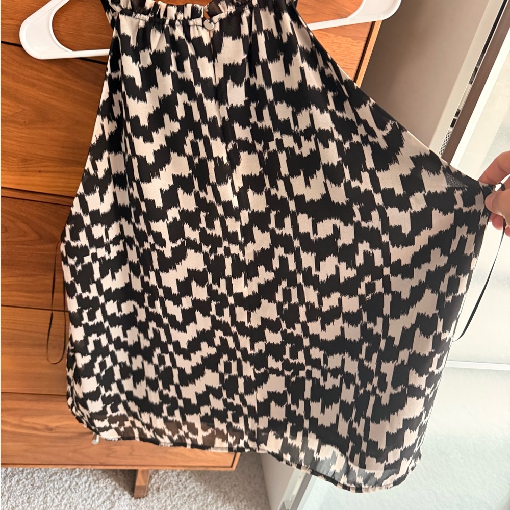 Evereve Etta Halter Tank Size XL - Picture 9 of 13
